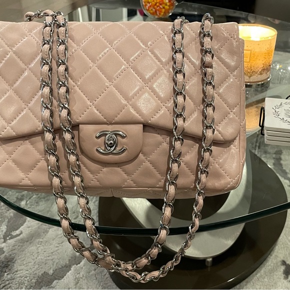 CHANEL Classic Double Flap Medium Quilted Leather Shoulder Bag Pink - Picture 2 of 11